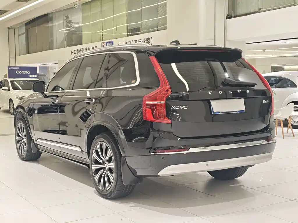 Volvo XC90 — миниатюра 11