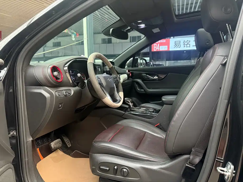 Chevrolet Blazer — миниатюра 9