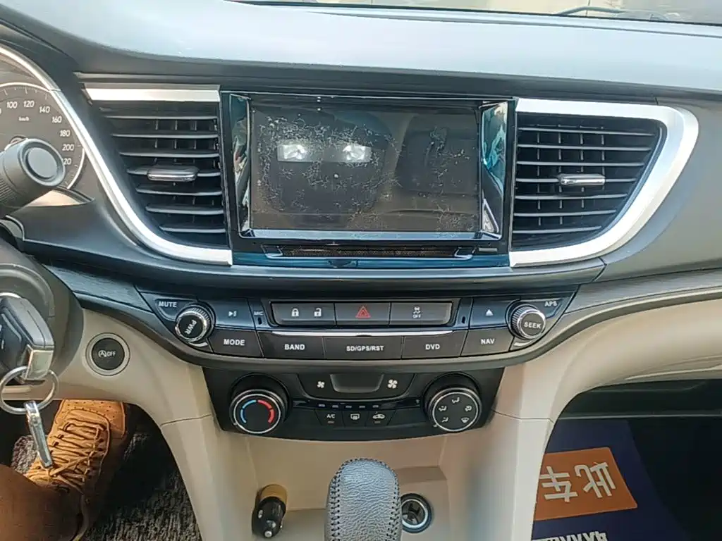 Buick Excelle — миниатюра 13