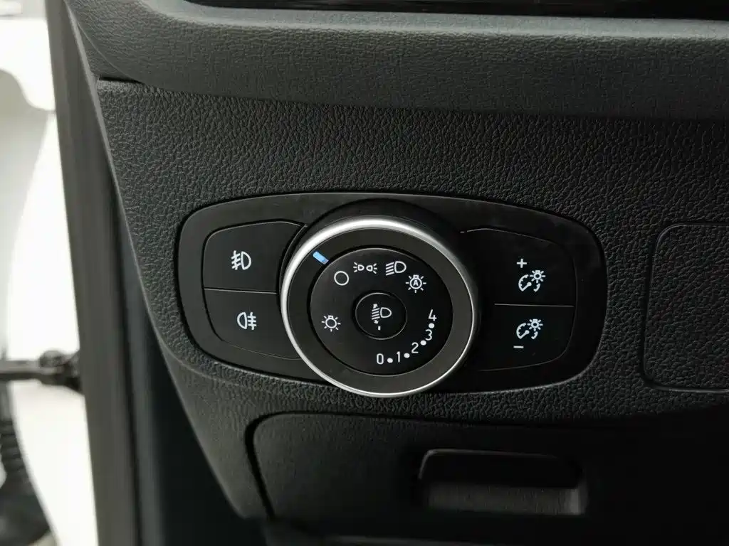 Ford Focus — миниатюра 21