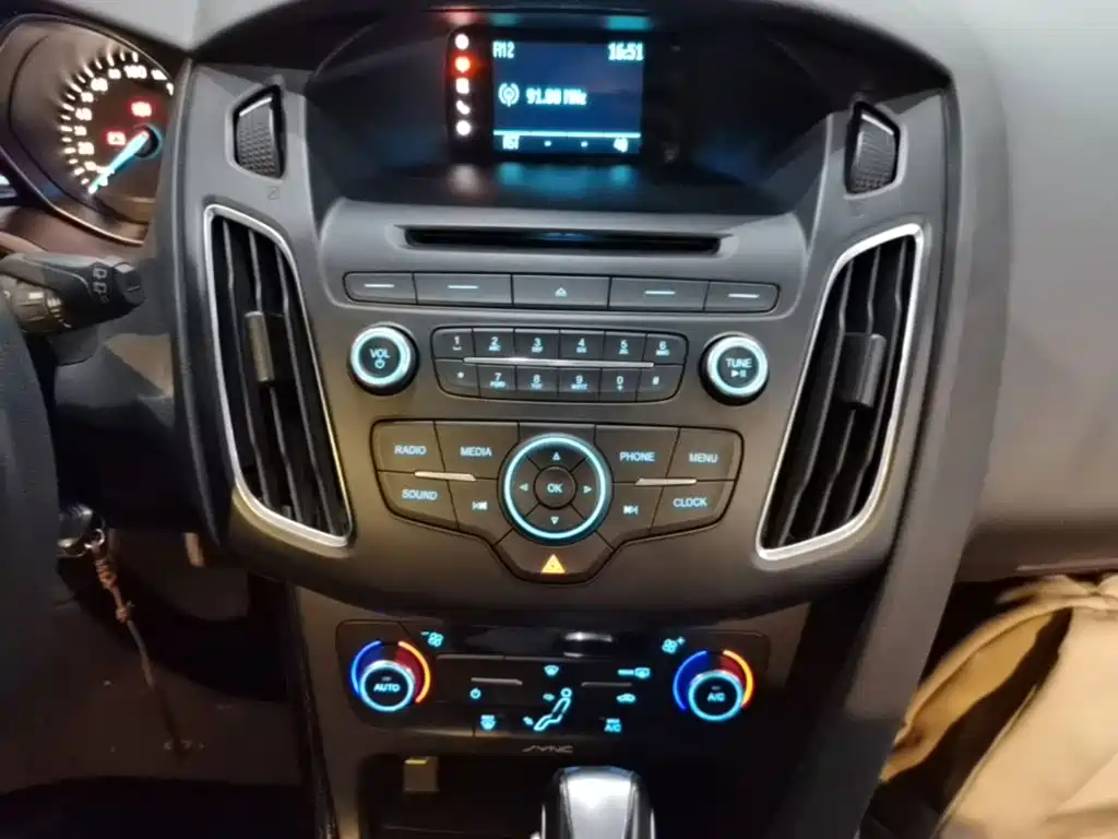Ford Focus — миниатюра 13