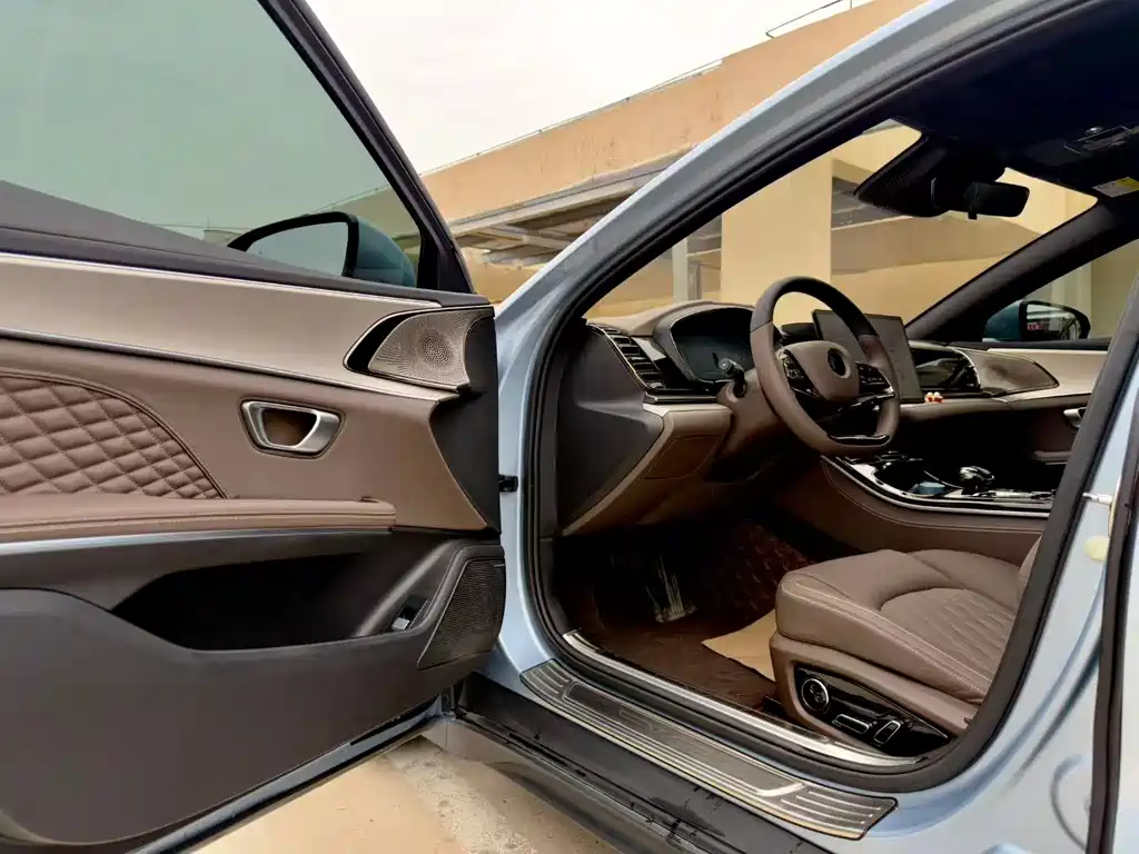 BYD Han — миниатюра 4