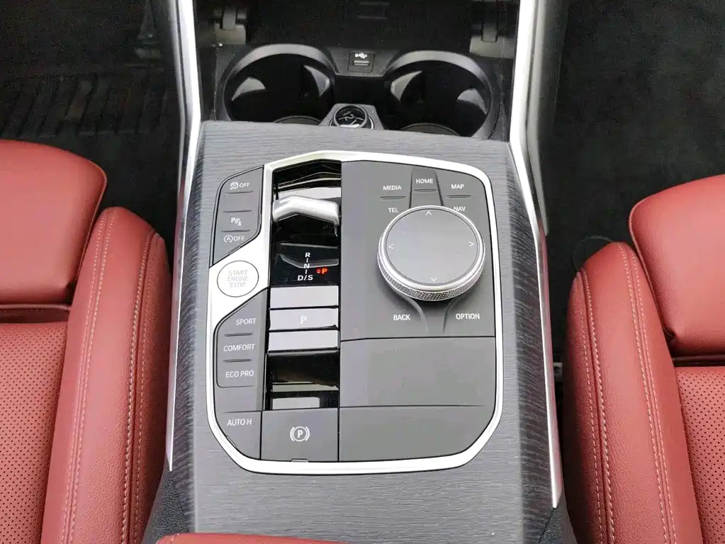 BMW 3 Series — миниатюра 13