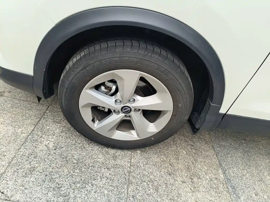 Nissan Qashqai — миниатюра 23