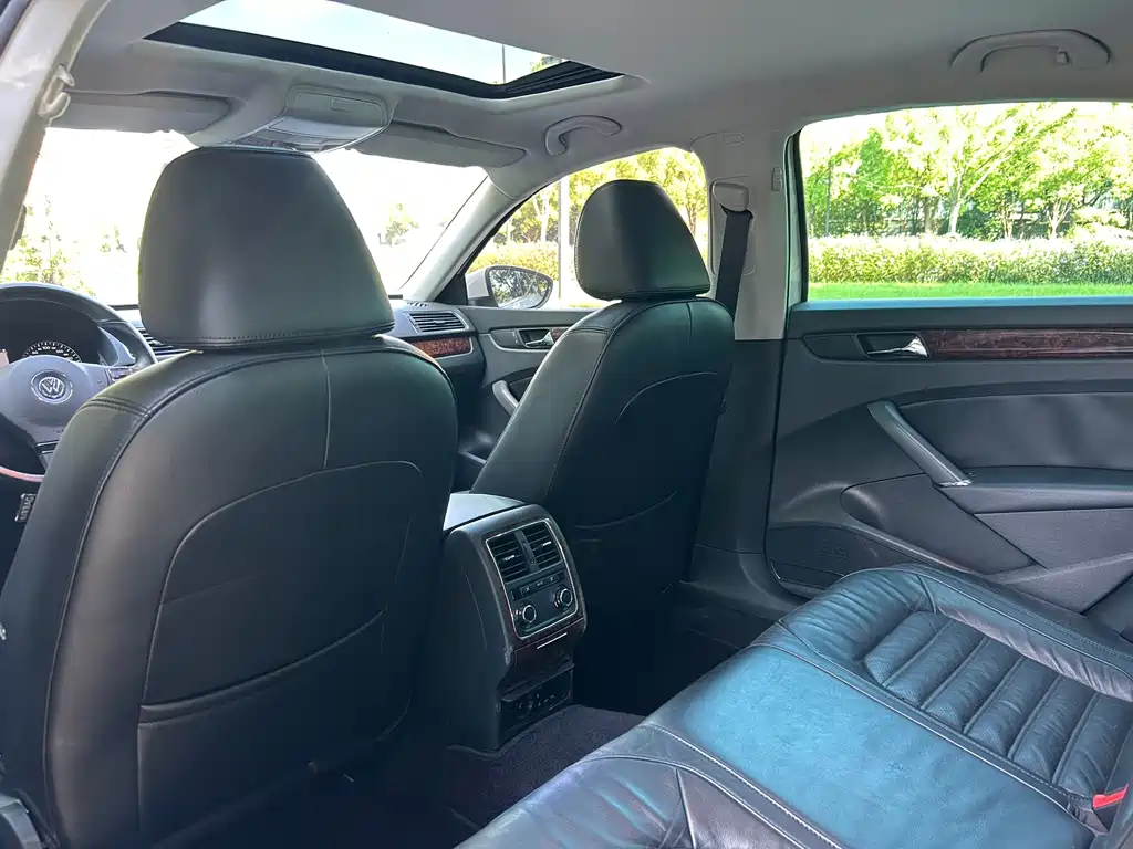 Volkswagen Passat — миниатюра 11