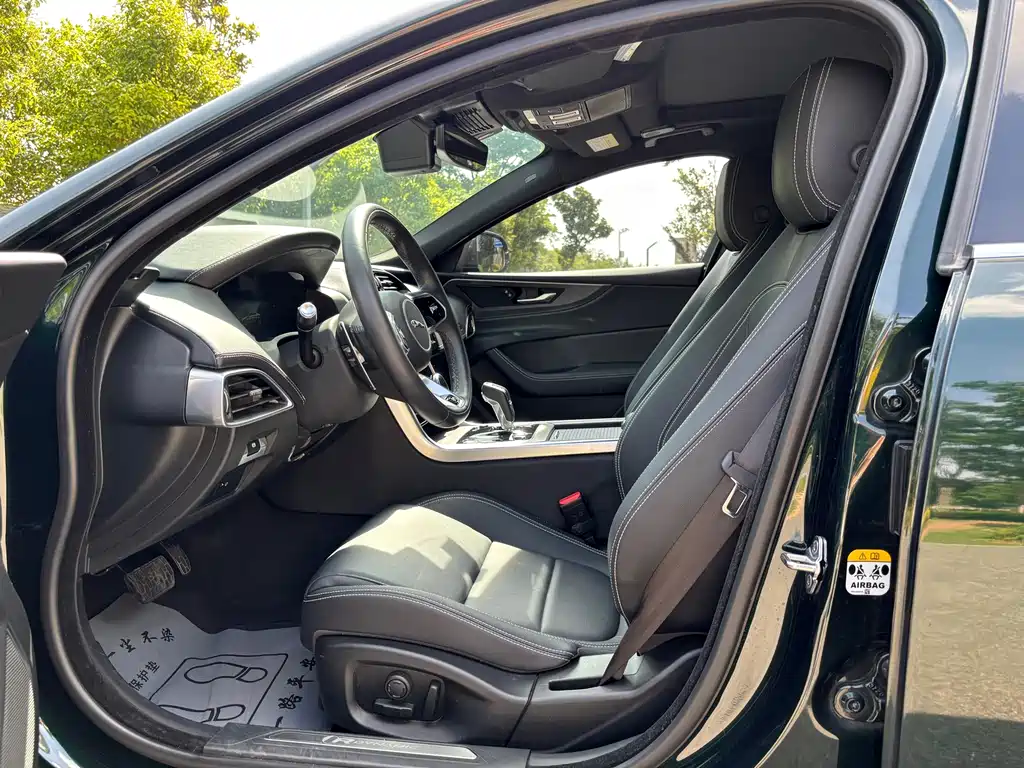 Jaguar XEL 2021 2.0T 250PS R-DYNAMIC S Sport