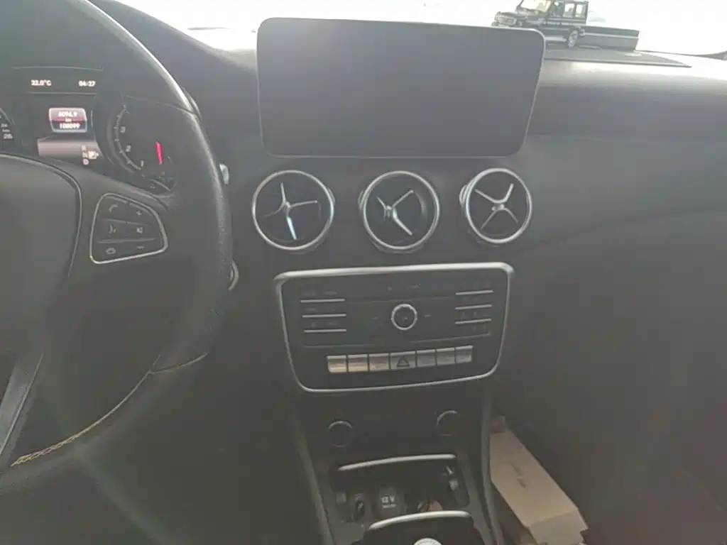 Mercedes-Benz GLA — миниатюра 13