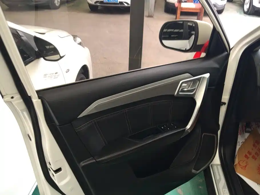 Geely Vision X6 — миниатюра 7