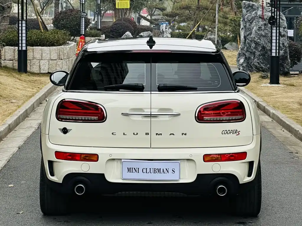 MINI CLUBMAN