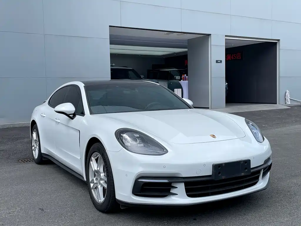 Porsche Panamera — миниатюра 3