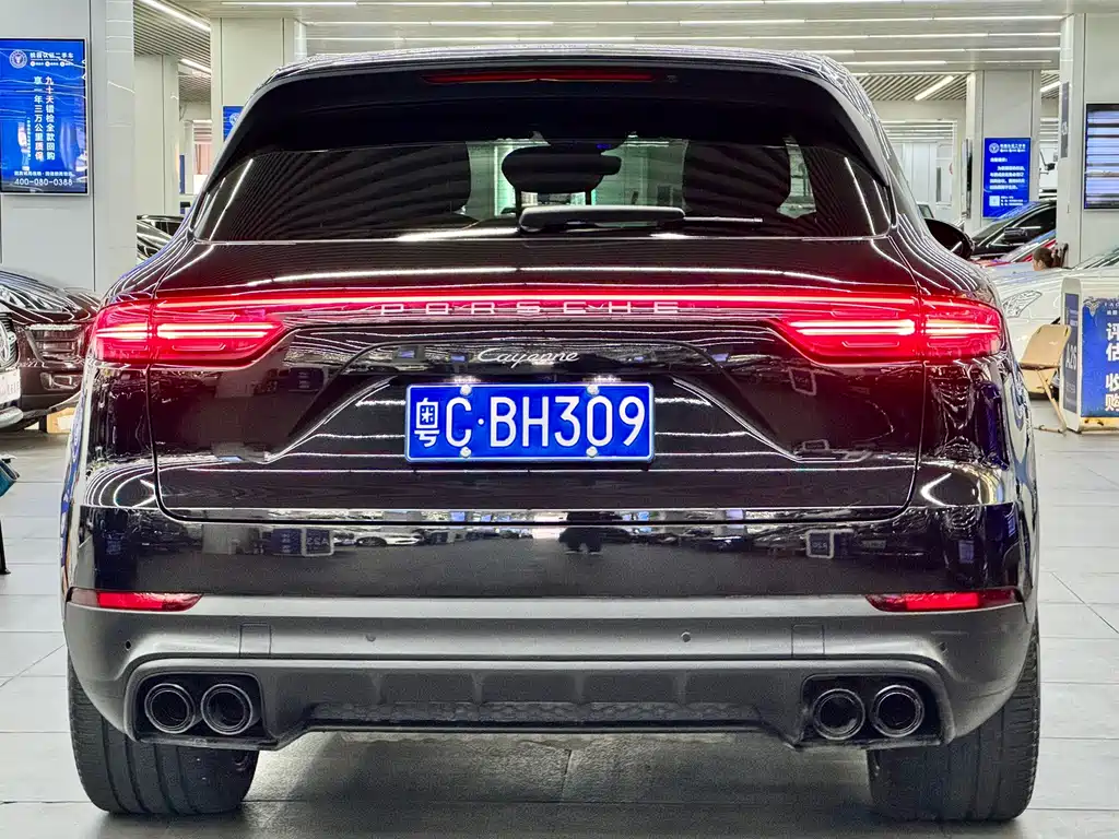 Porsche Cayenne — миниатюра 14