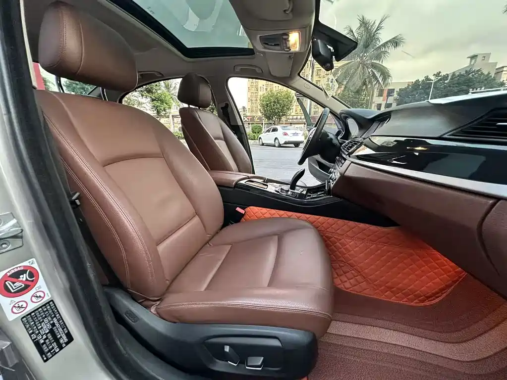 BMW 5 Series (Import) — миниатюра 11