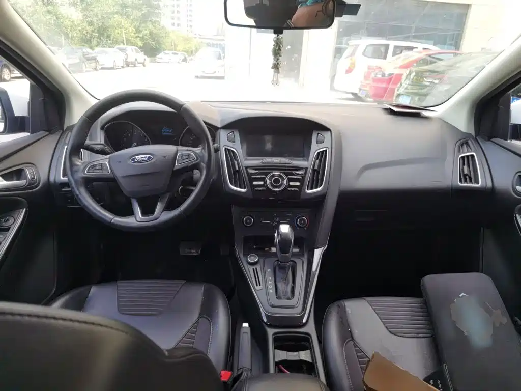 Ford Focus — миниатюра 5