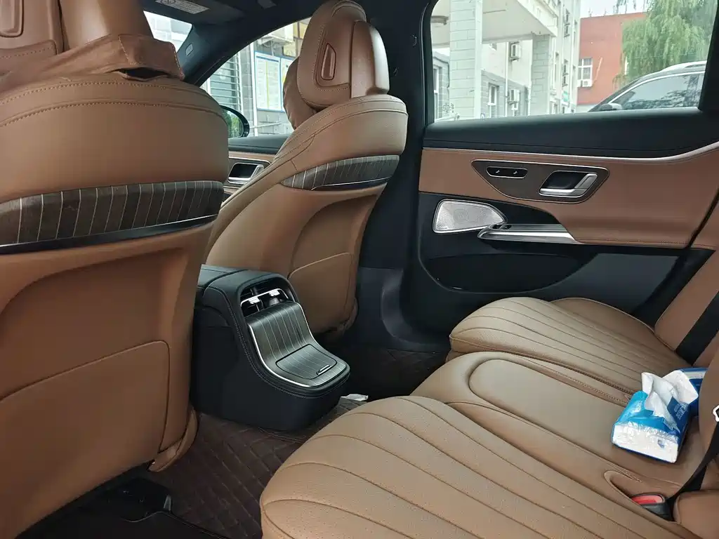 Mercedes-Benz E-Class New Energy — миниатюра 7