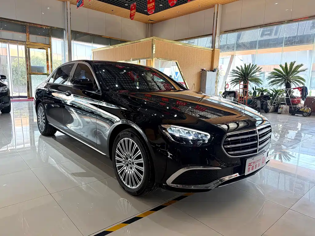 Mercedes-Benz E-Class 2021