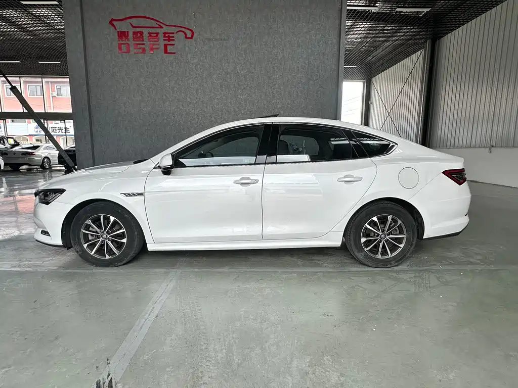 BYD Qin Pro NEV — миниатюра 4