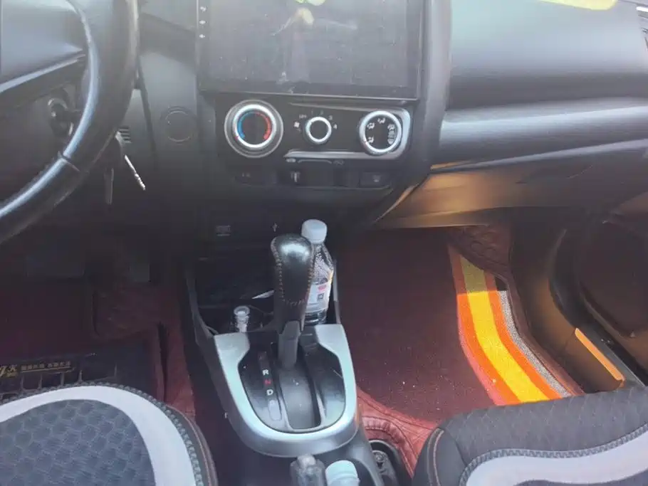 Honda Fit — миниатюра 16