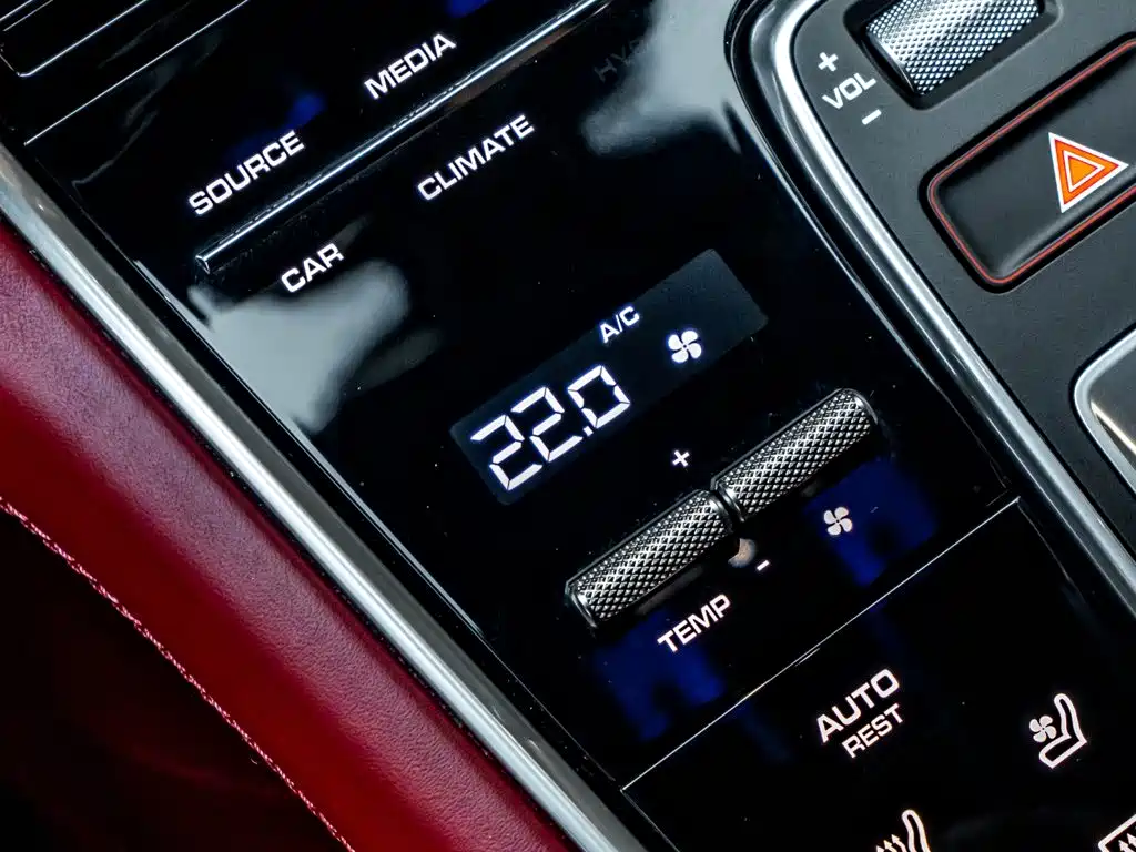 Porsche Panamera — миниатюра 21