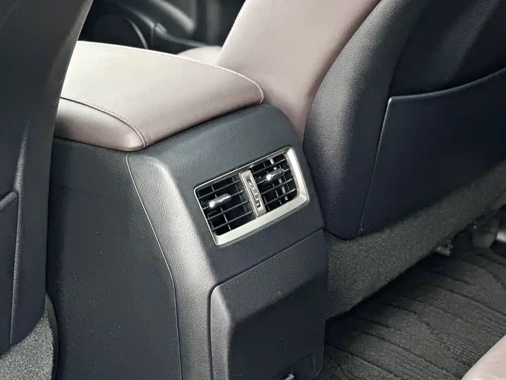 Lexus RX — миниатюра 13