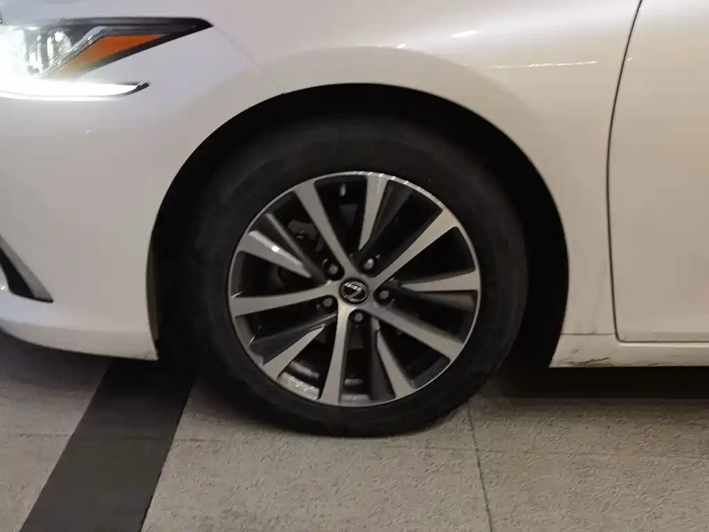 Lexus ES — миниатюра 8