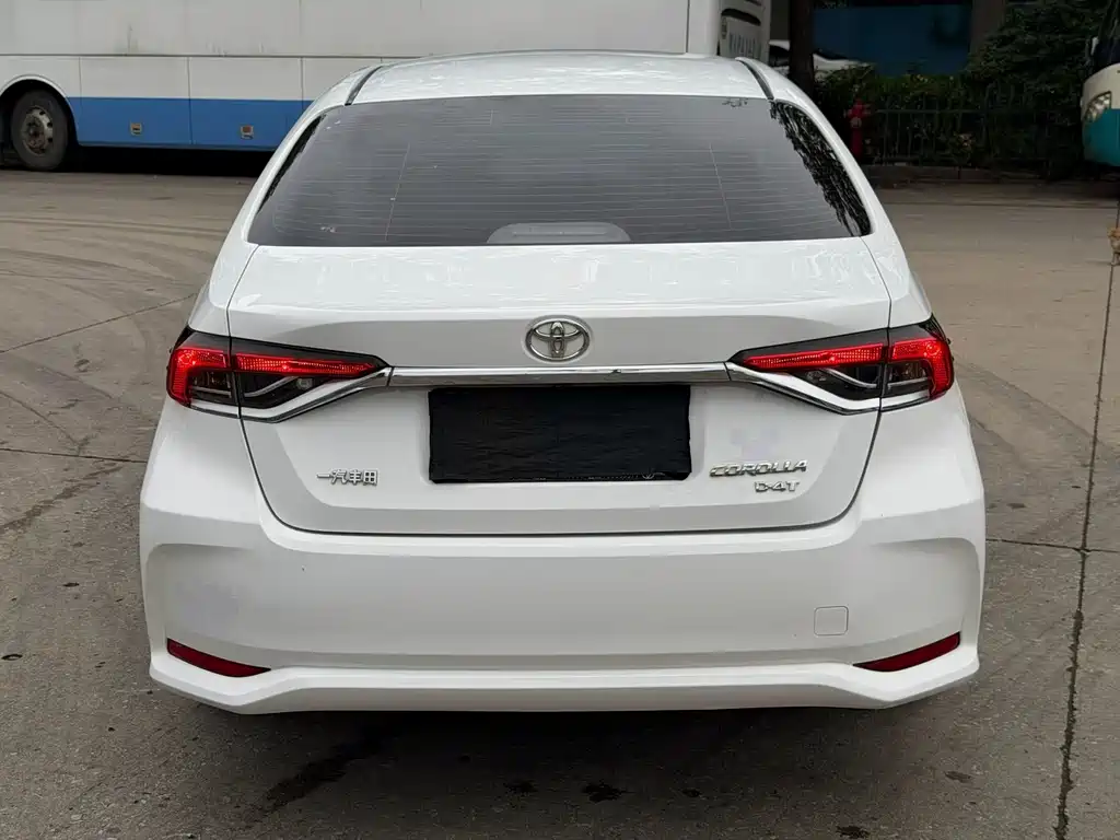 Toyota Corolla — миниатюра 8