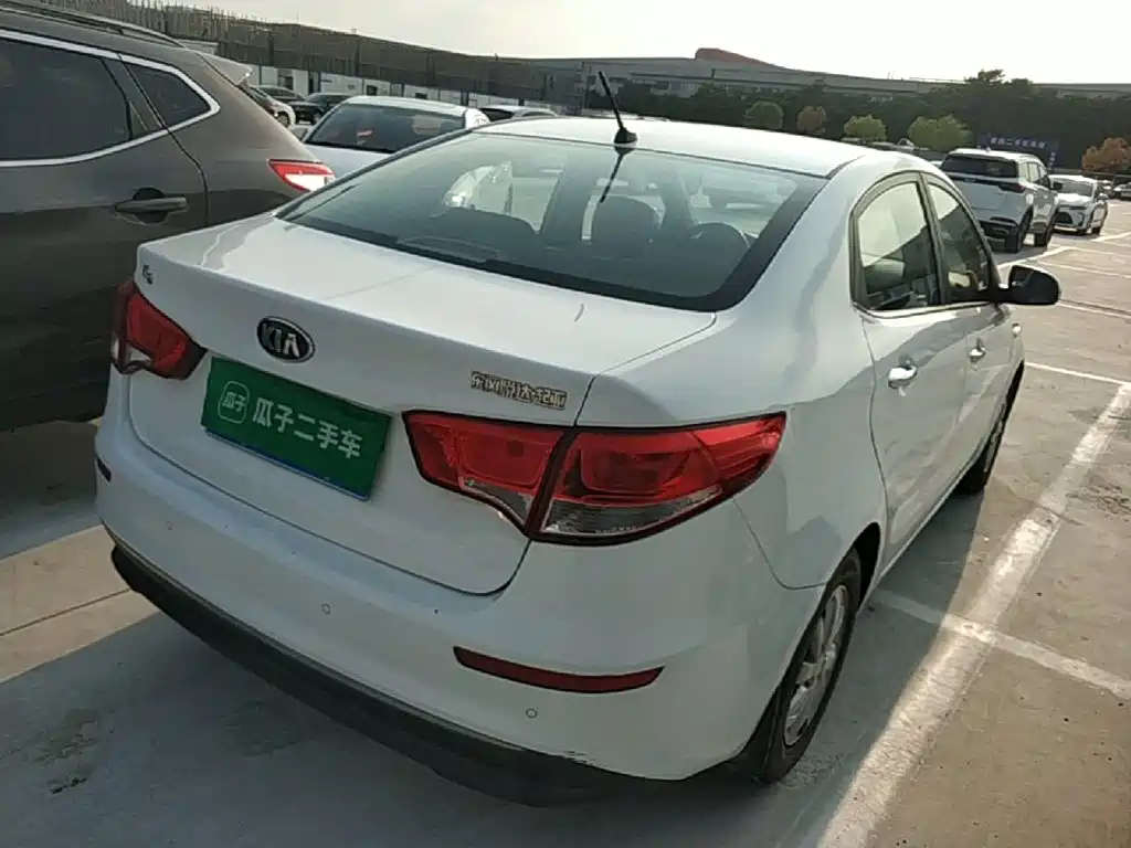 Kia K2 — миниатюра 7