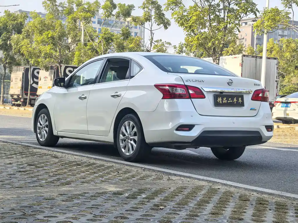 NISSAN XUAN YI