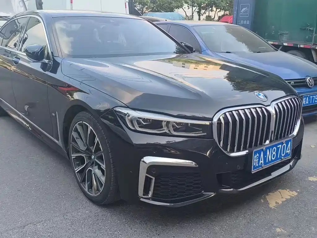 BMW 7 Series — миниатюра 2