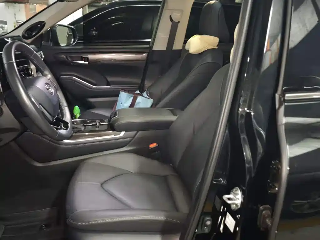 Toyota Highlander — миниатюра 8