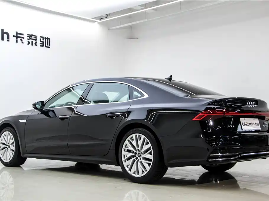 Audi A7L 2024 45TFSI S-line