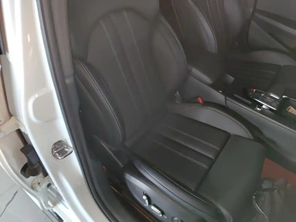 Audi A4L — миниатюра 25