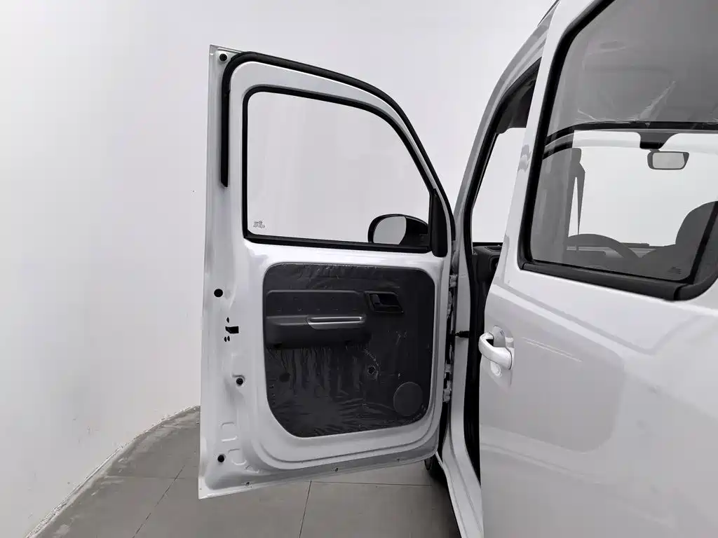 Wuling Zhiguang EV — миниатюра 8