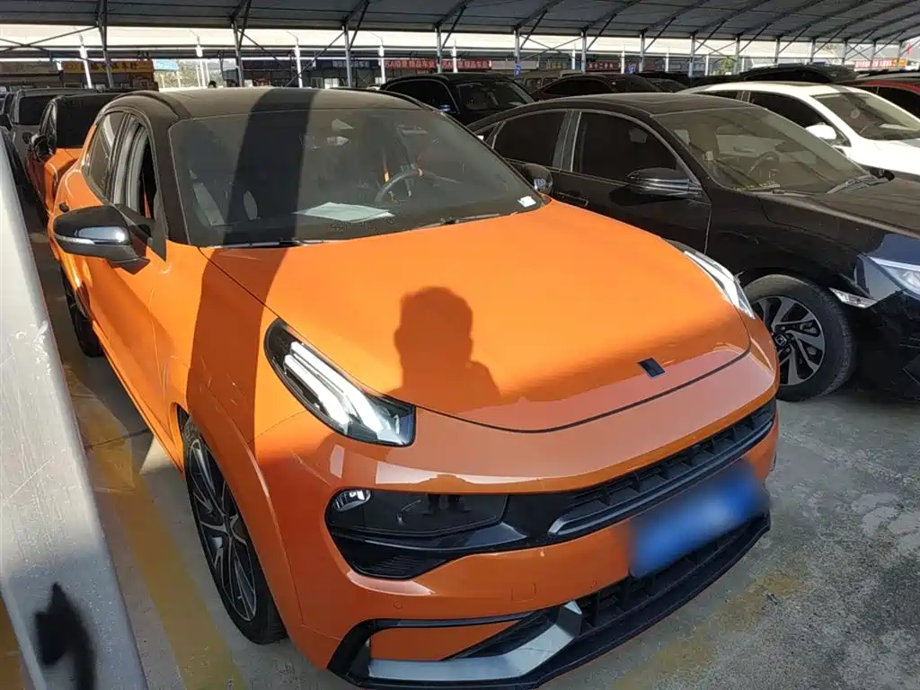 LYNK & CO. 02 HATCHBACK
