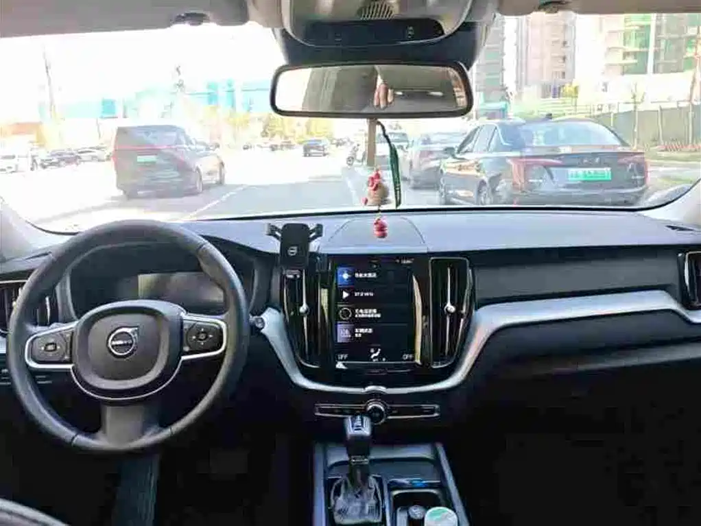 Volvo XC60 — миниатюра 6