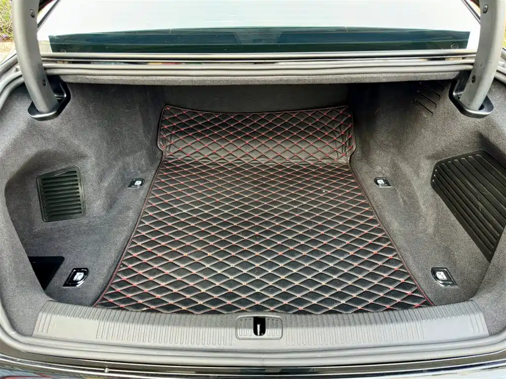 Audi A8 — фотографии объявления, Фото 32