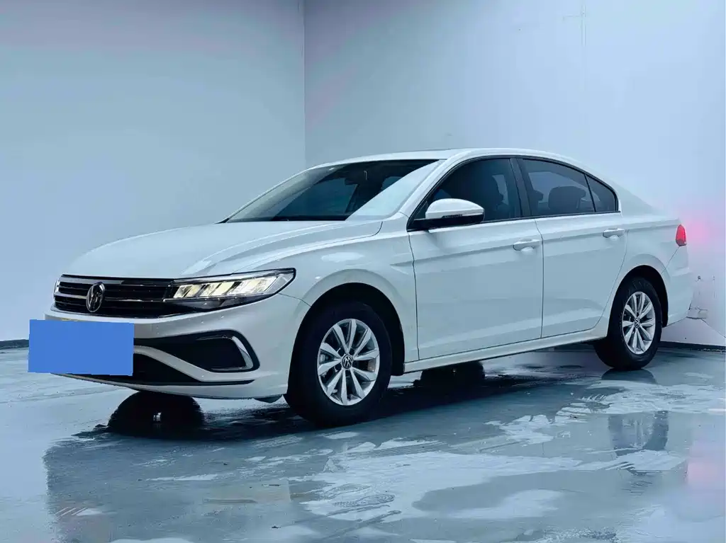 Volkswagen Bora 2023