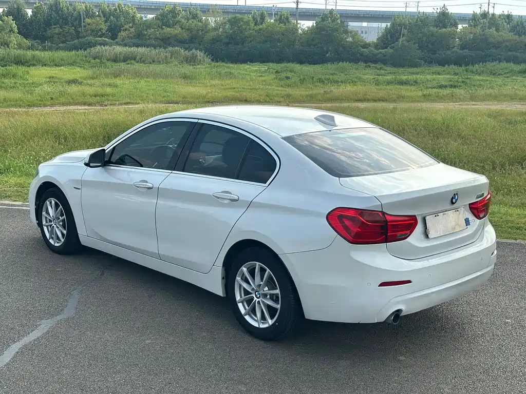 BMW 1 Series — миниатюра 14