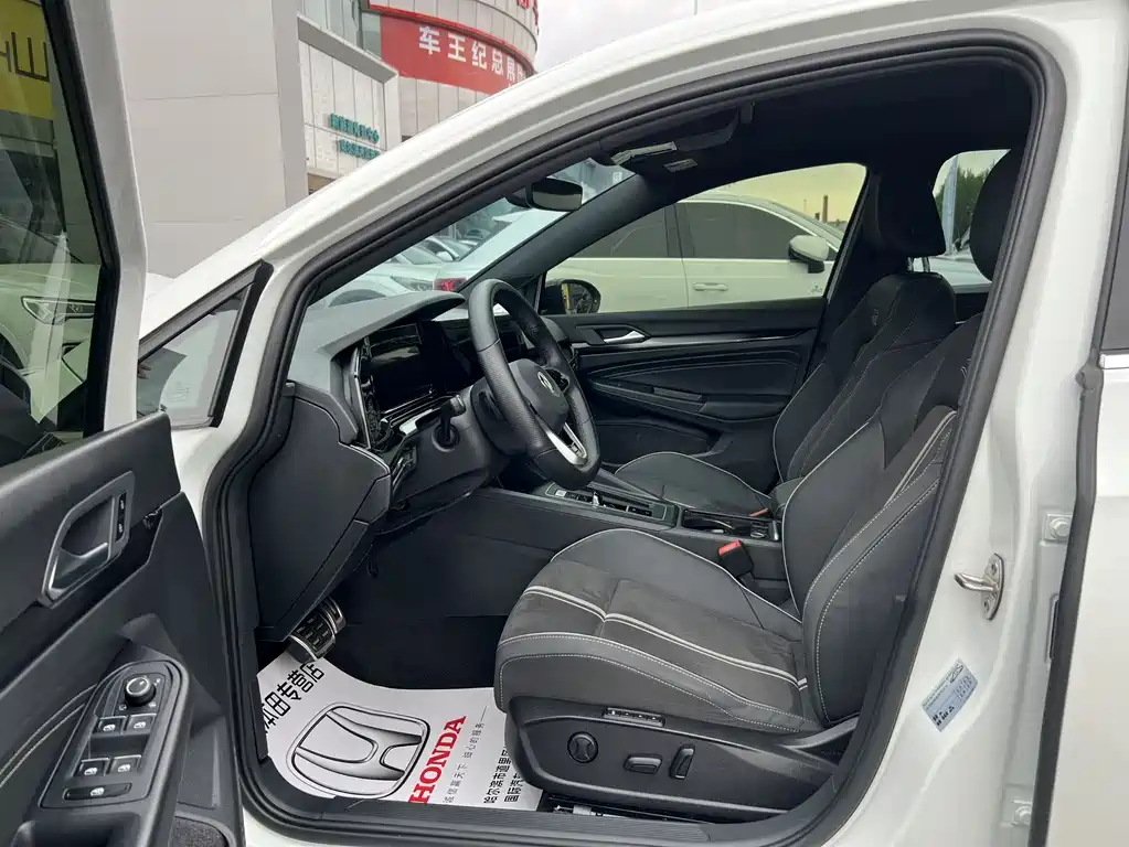 Volkswagen Golf 2023 280TSI DSG R-Line Lite