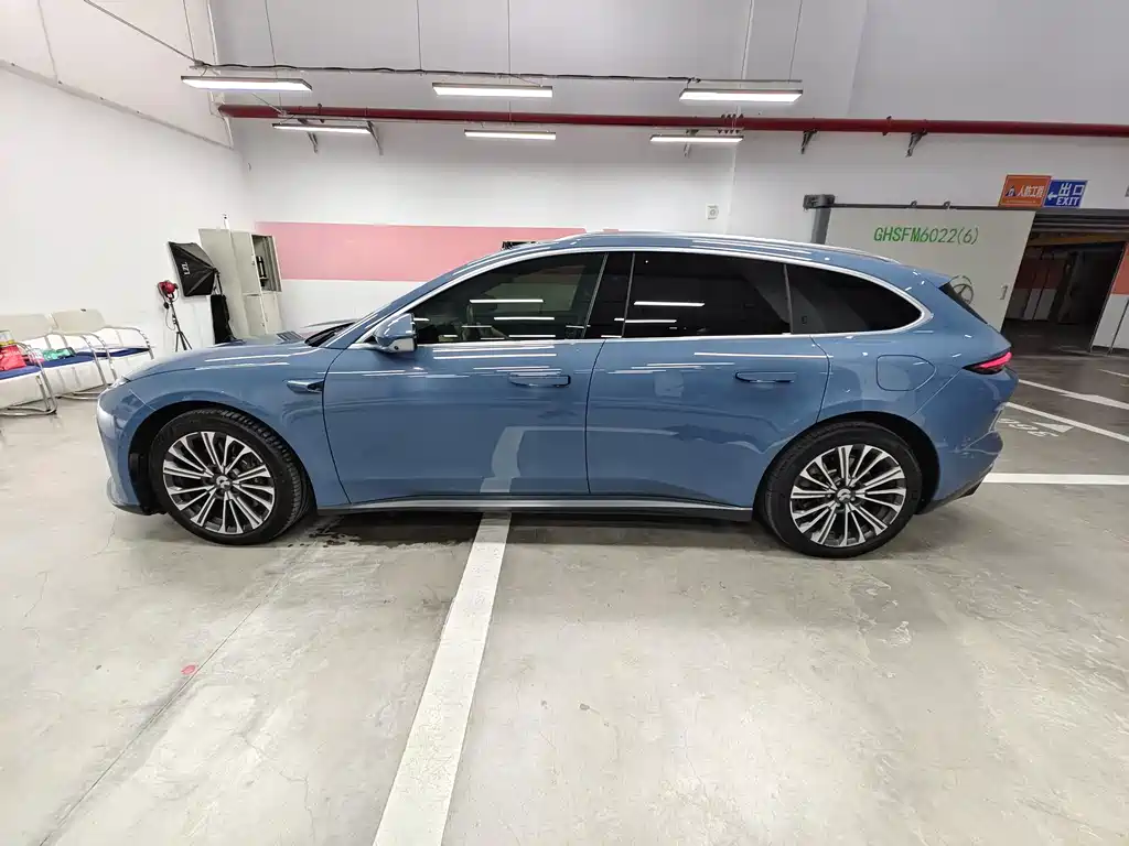 NIO ET5T — миниатюра 2