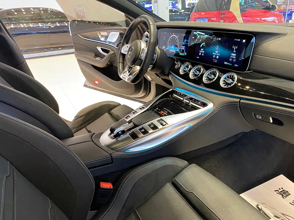 MERCEDES-BENZ AMG GT