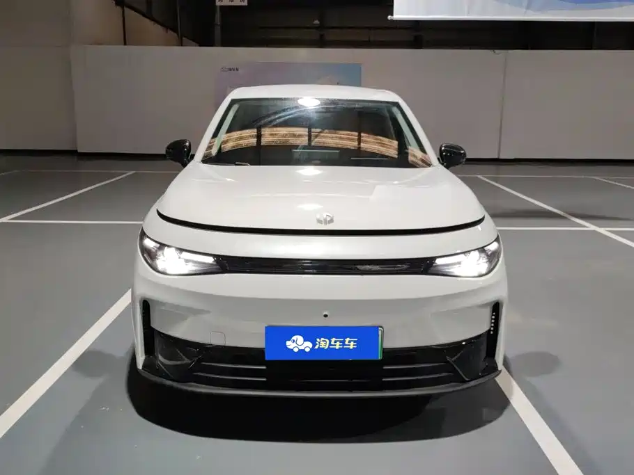 Leapmotor Leapmotor C10 — миниатюра 2