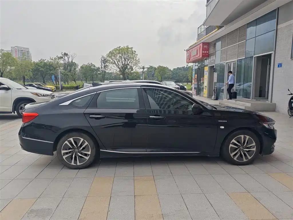 Honda Accord — миниатюра 3