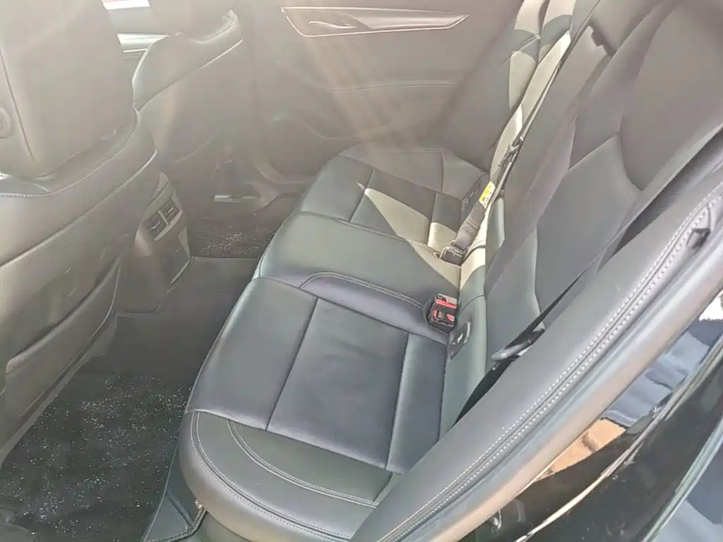 Cadillac CT5 — миниатюра 17