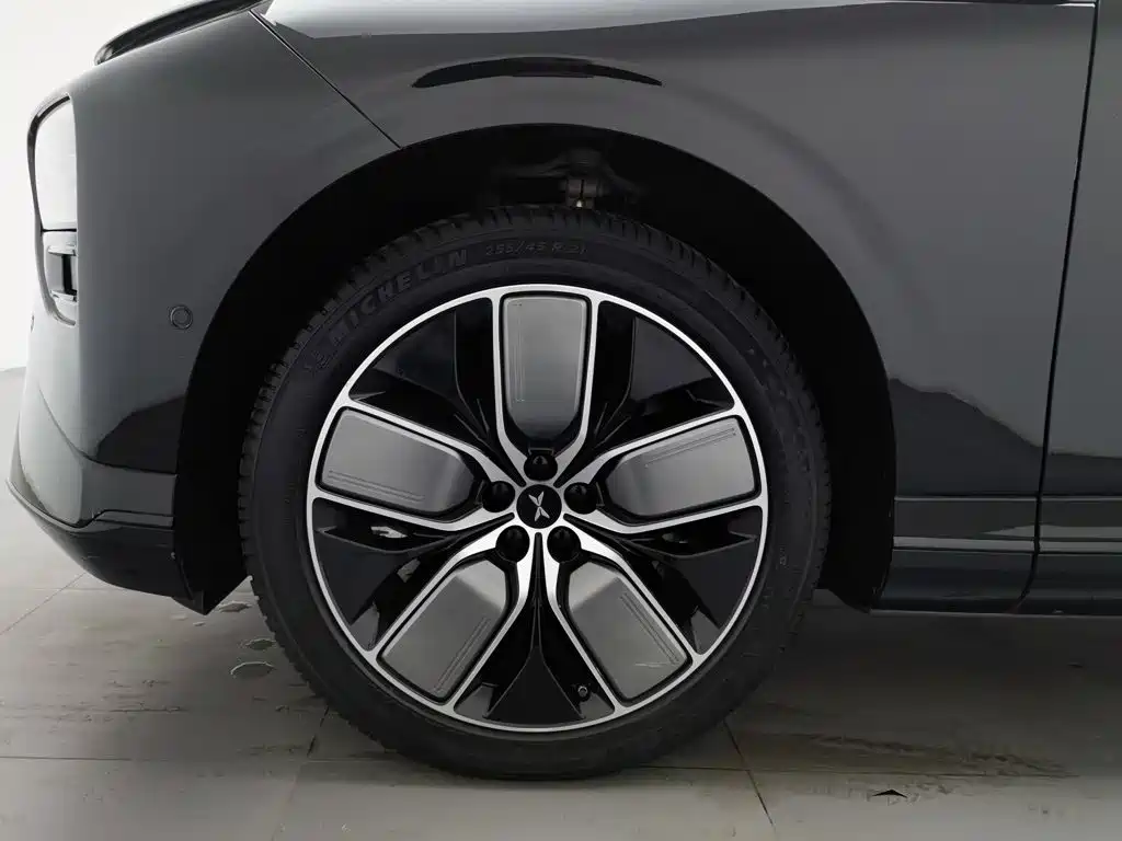 XPeng G9 — миниатюра 17