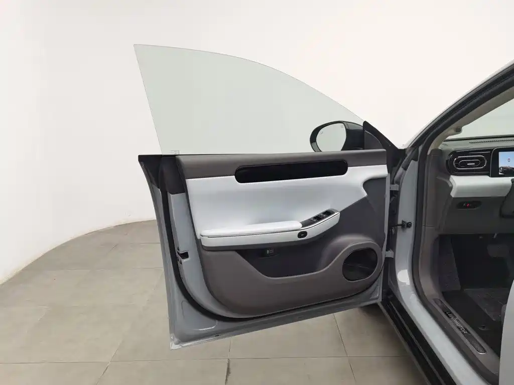 Leapmotor Leapmotor C01 — миниатюра 8