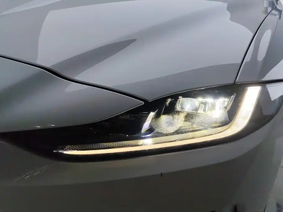 Jaguar XEL — миниатюра 5