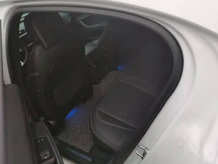 Jaguar XEL — миниатюра 11