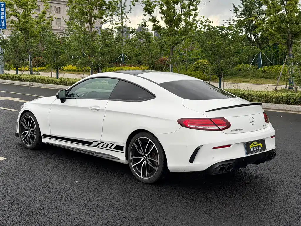 Mercedes-Benz C-Class AMG — миниатюра 6