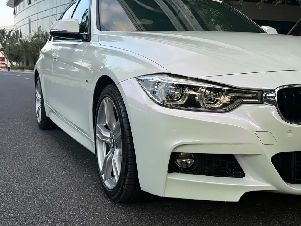 BMW 3 Series — миниатюра 4