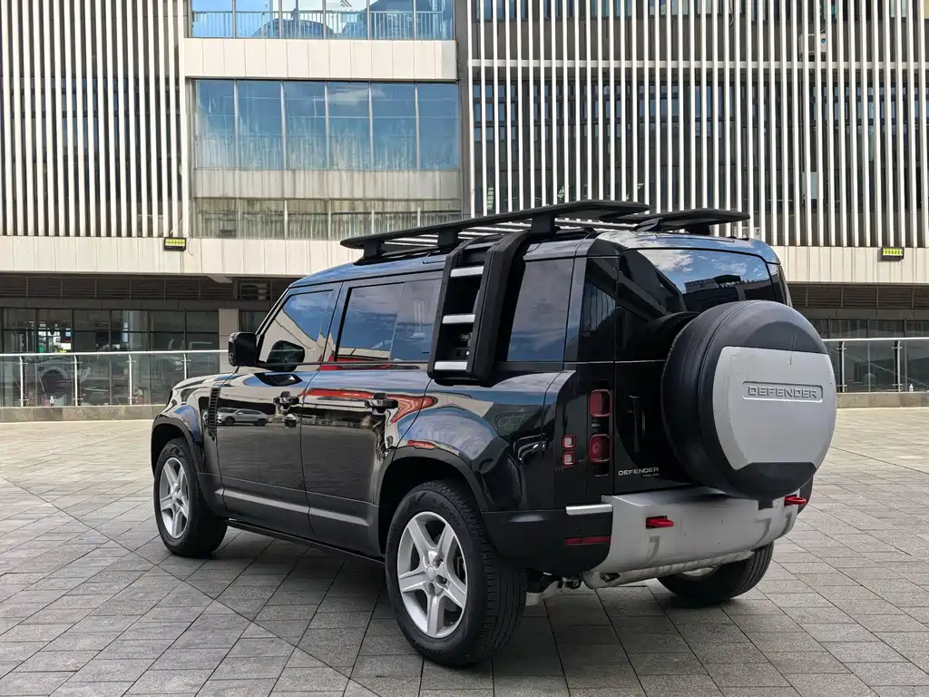 Land Rover Defender — миниатюра 16
